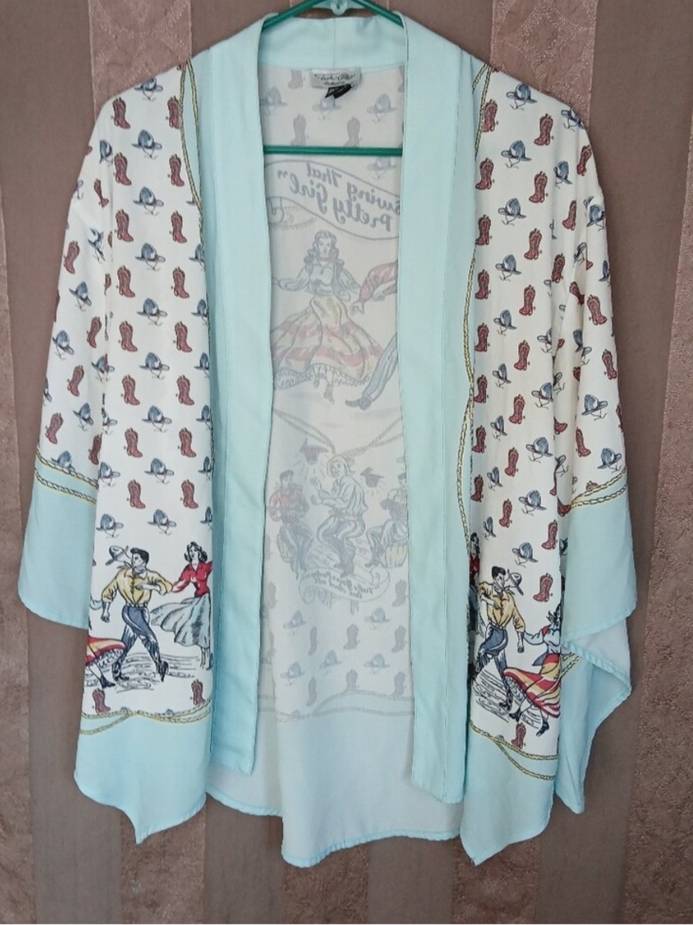 Rare find 🌟 Very Cool & Gorgeous Western Graphic Kimono 🤠 - Picture 2 of 10